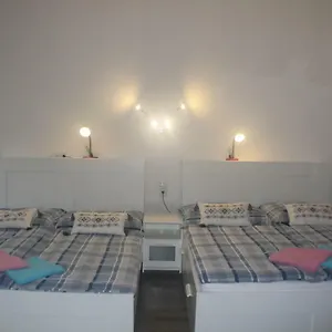 Pazmaniten Appartement