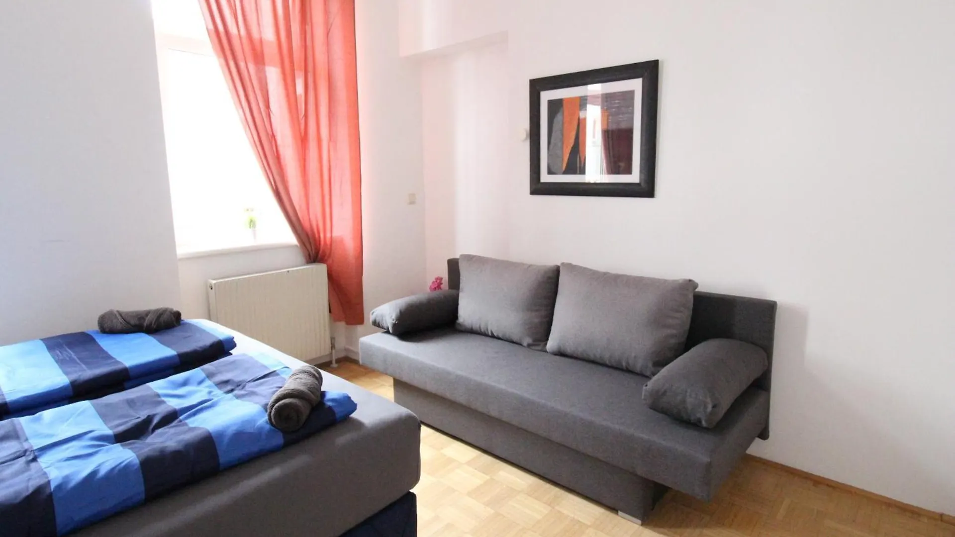 Zx Triple Room In Meidling Vienna 0*,  Austria