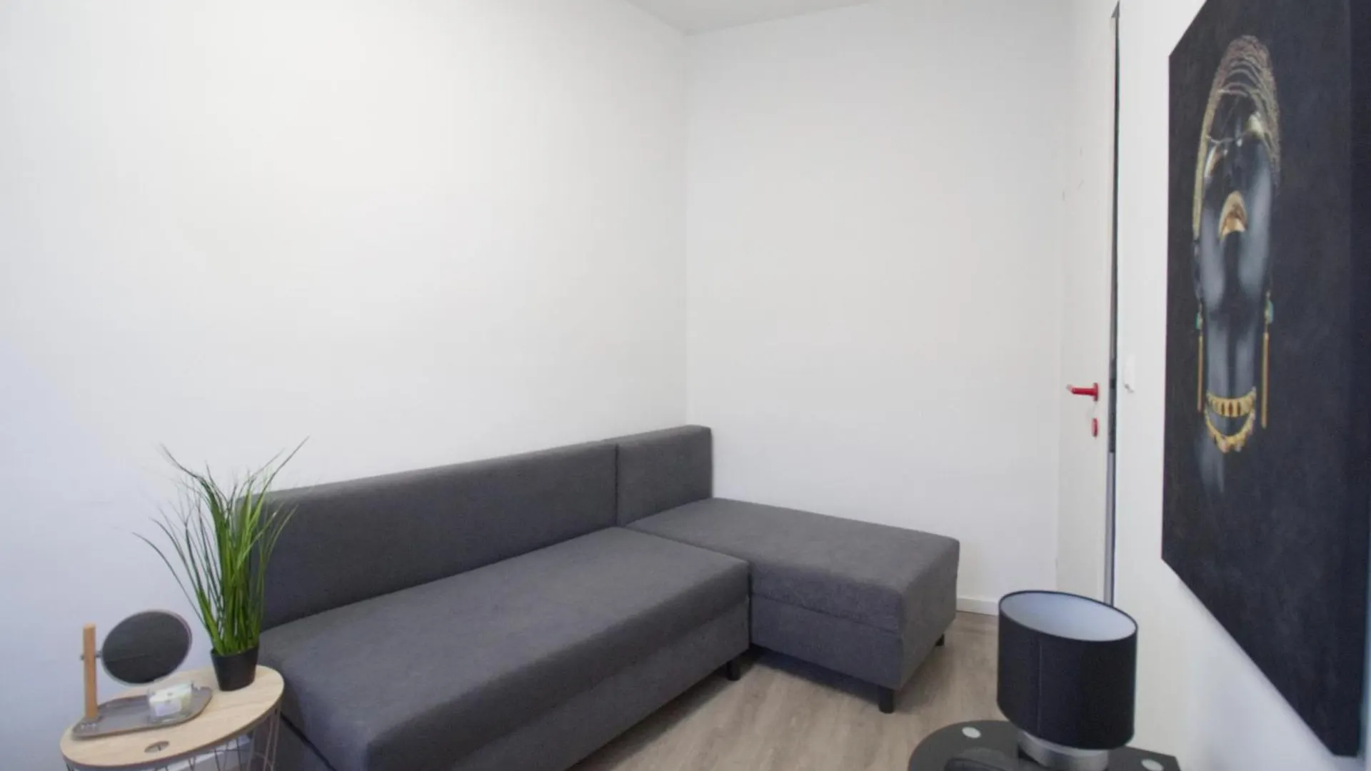 Zx Triple Room In Meidling Vienna Austria
